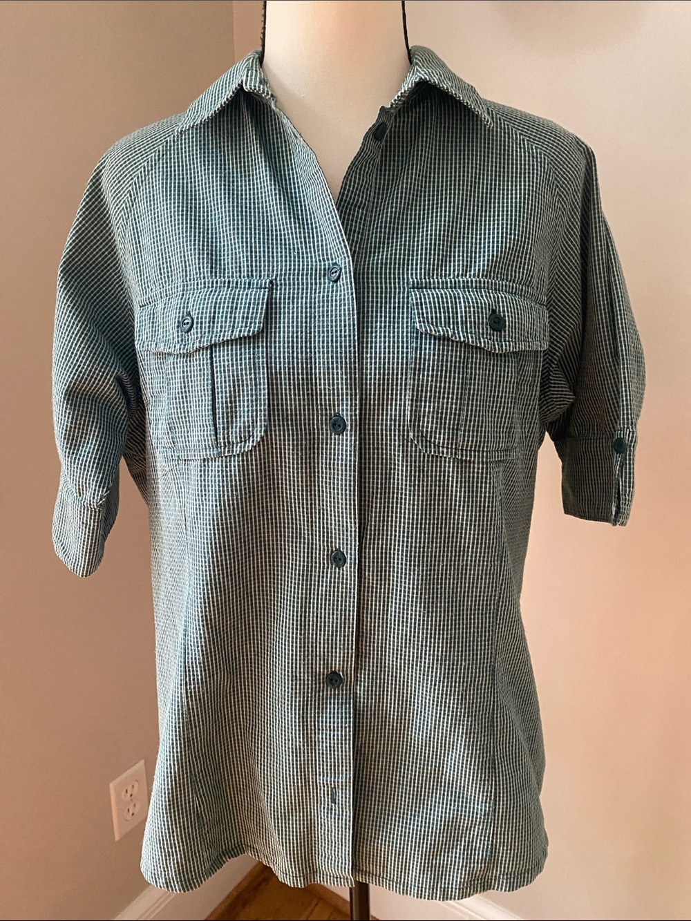 Womens REI green gingham button up hiking UVF L camp shirt short sleeve gorpcore